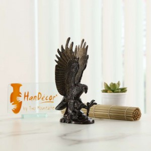Flying Eagle Showpiece