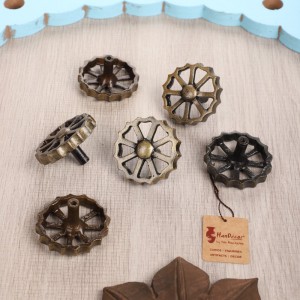 Tap Wheel Design Cabinet/Wardrobe Knobs (Antique Brass Finish, Pack of 6)